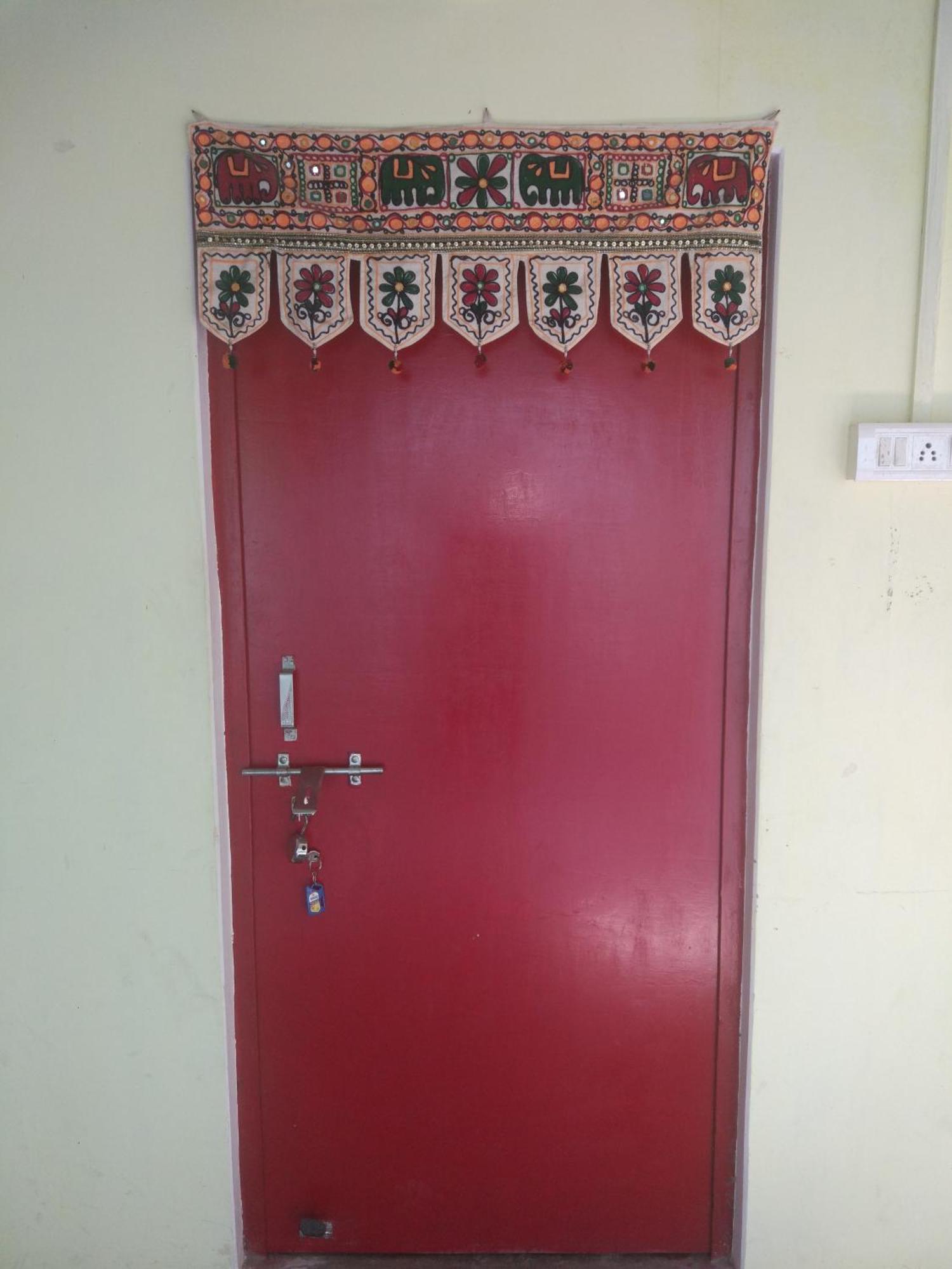 Radha Krishna Home Varanasi Ngoại thất bức ảnh