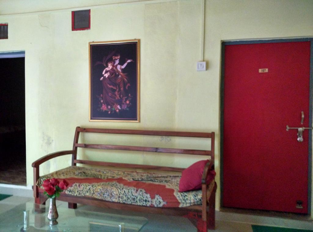 Radha Krishna Home Varanasi Ngoại thất bức ảnh