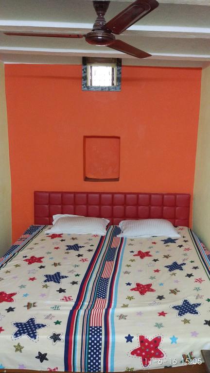 Radha Krishna Home Varanasi Ngoại thất bức ảnh