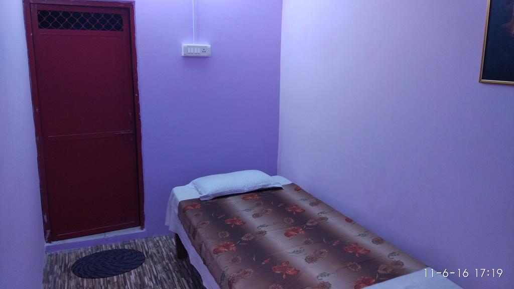 Radha Krishna Home Varanasi Ngoại thất bức ảnh