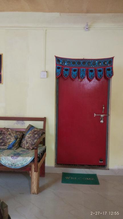 Radha Krishna Home Varanasi Ngoại thất bức ảnh