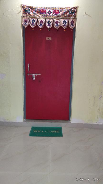 Radha Krishna Home Varanasi Ngoại thất bức ảnh