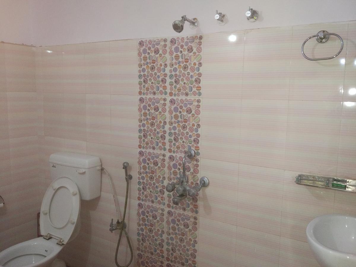 Radha Krishna Home Varanasi Ngoại thất bức ảnh