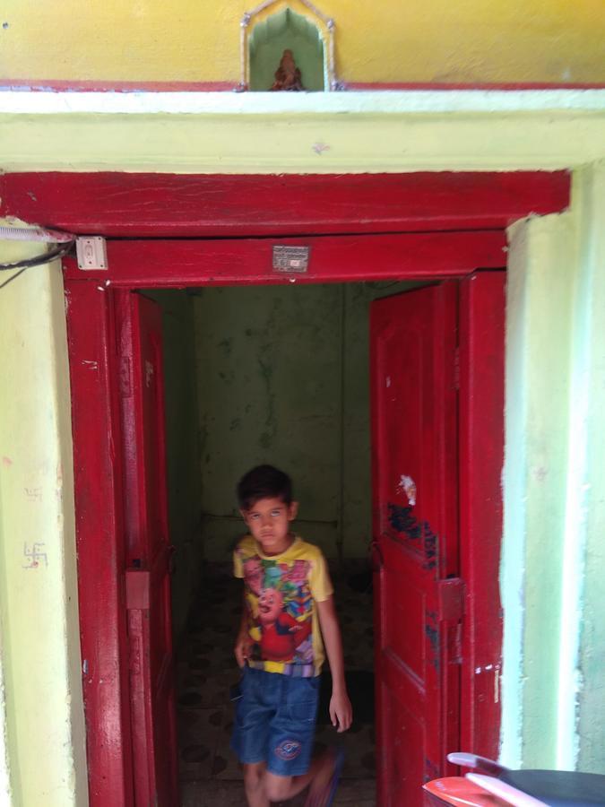 Radha Krishna Home Varanasi Ngoại thất bức ảnh